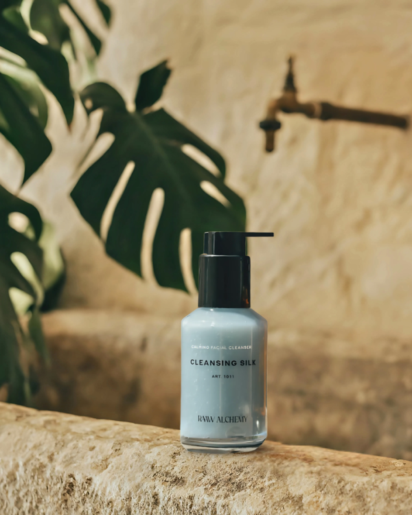 RAAW Alchemy Cleansing Silk – siidpuhastus, mis tundub nagu nahahooldus.